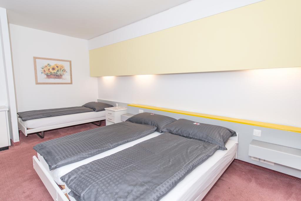 Hotel Rotes Haus Brugg  Phòng bức ảnh