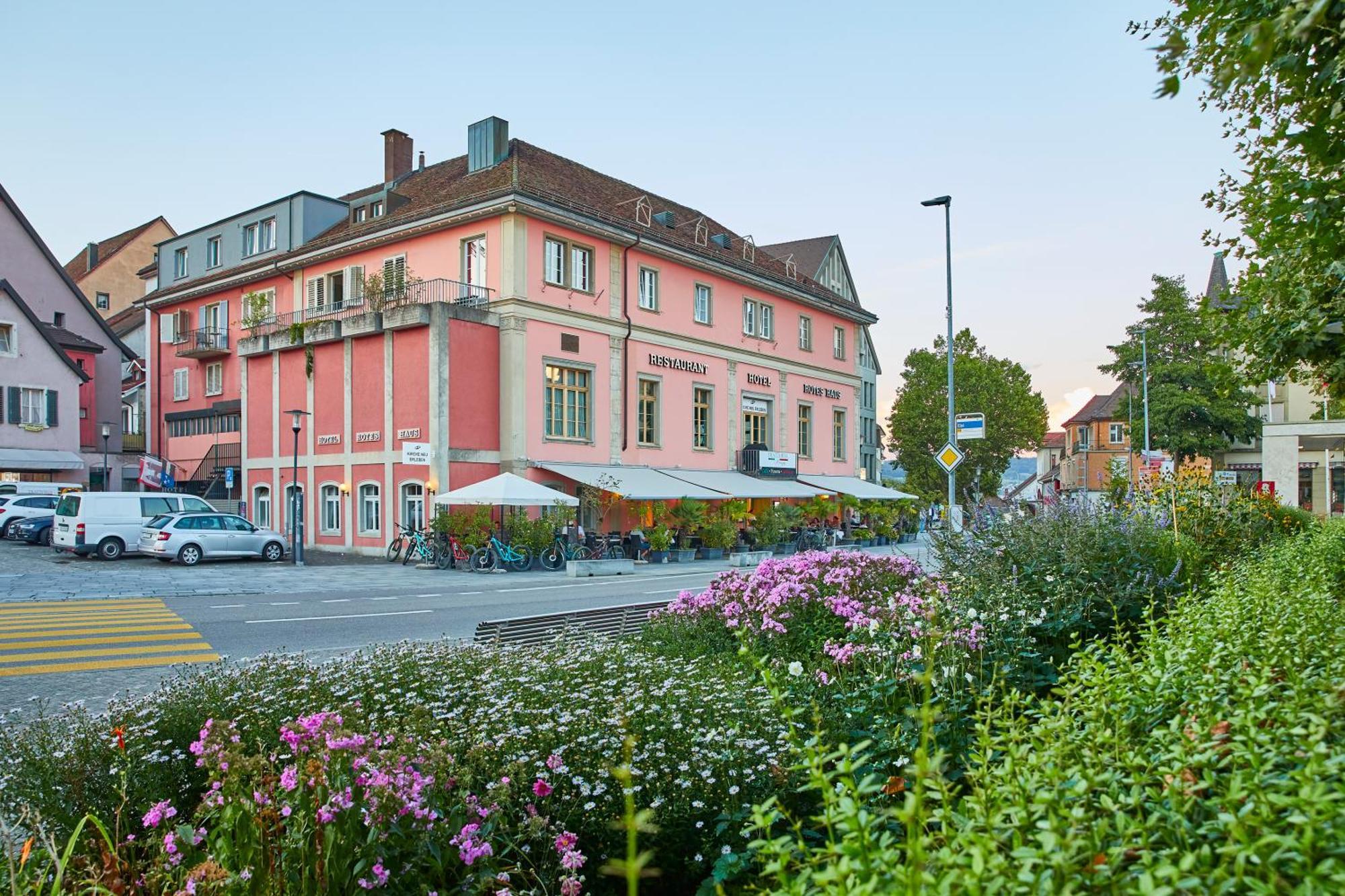 Hotel Rotes Haus Brugg  Ngoại thất bức ảnh